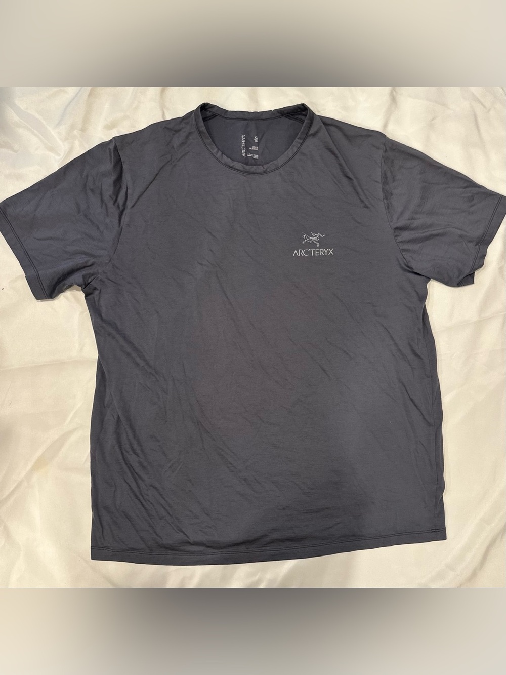 Arc'teryx Men's Short-Sleeve Gray Workout Tee